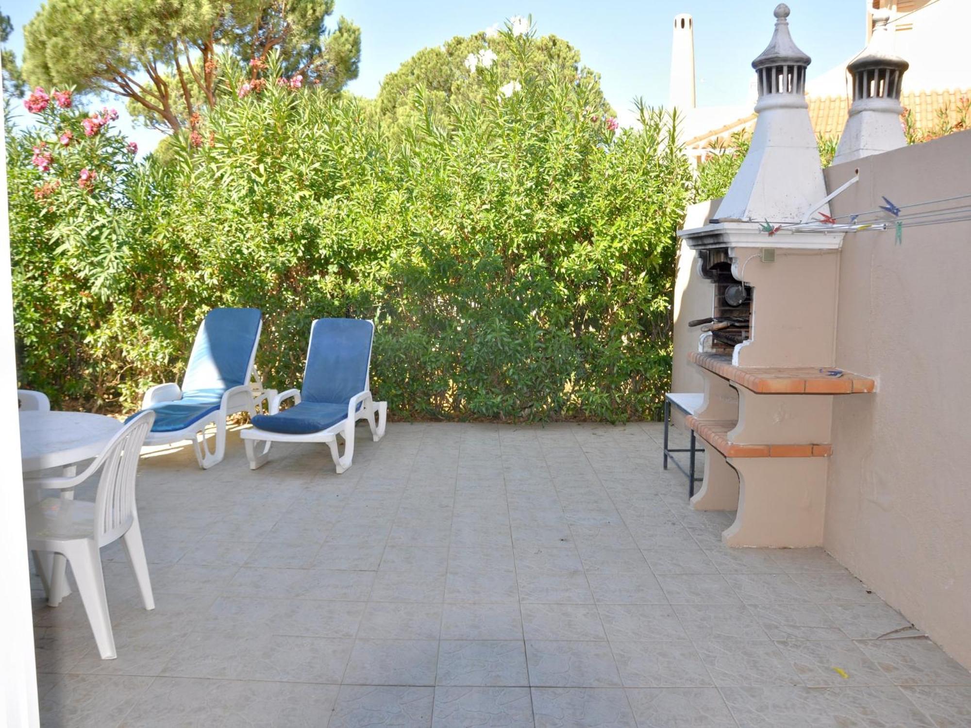 Horacio Villa Is Located Near The Center Of Vilamoura Extérieur photo