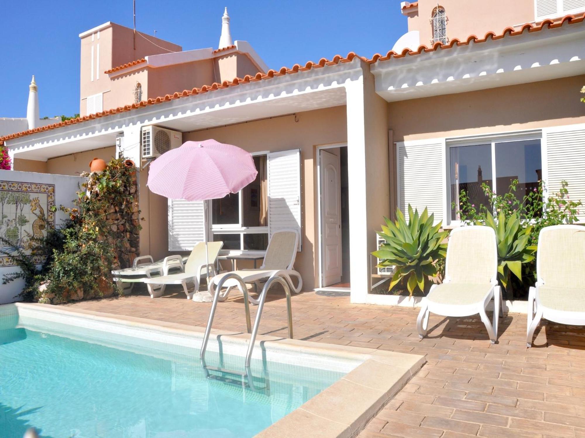 Horacio Villa Is Located Near The Center Of Vilamoura Extérieur photo